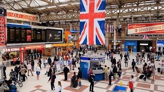 A Walk Through The London Victoria Station London England [upl. by Wiskind252]